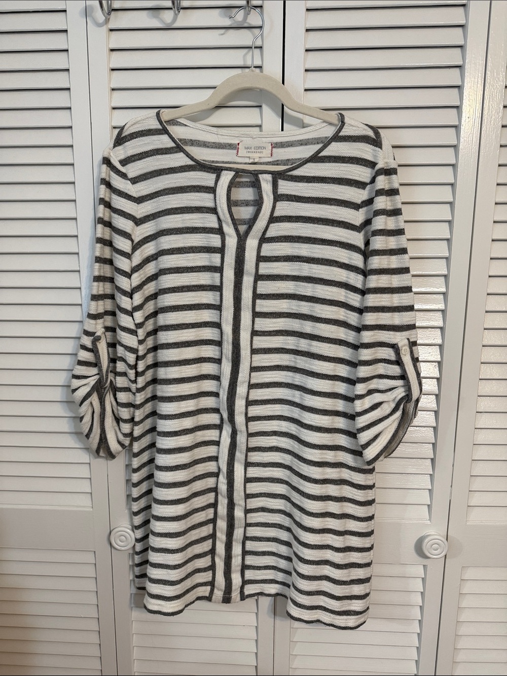 Max Edition Striped Roll-Tab Tunic - White & Gray